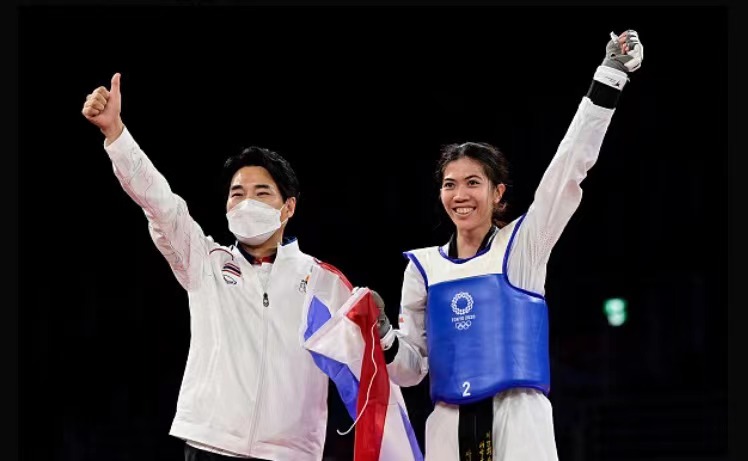 泰国跆拳道首枚奥运金牌!又美又飒的奥运冠军tennis