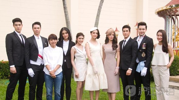 nadech & yaya 《公主罗曼史》开机拜神仪式