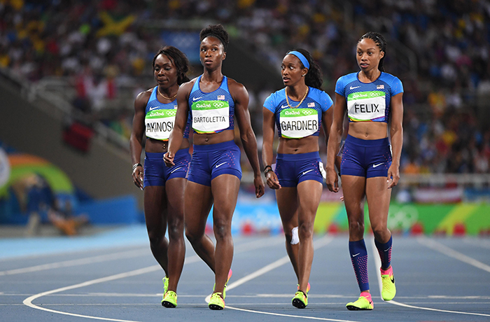 女子4X100美国重跑淘汰中国抗议无效 气愤！