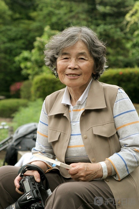 日本88岁老人玩自拍:我比谁都更享受人生