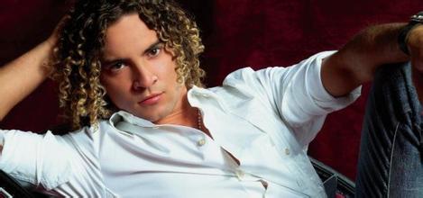 西班牙语词汇_西语歌词填空:corazón que mie