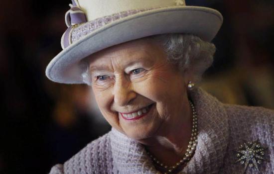 我们90岁的女王：家族致敬