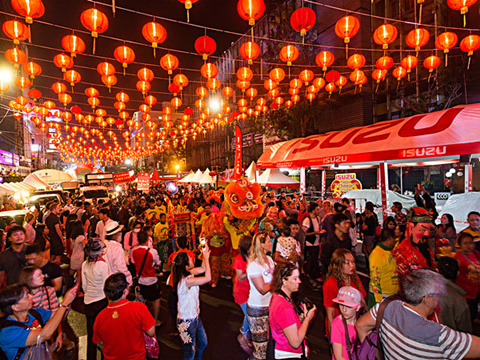 2018考研作文_外媒看中国:今年春节黄金周 旅游也太火爆了!