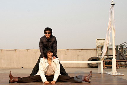 韩国黑帮电影推荐:《没教养的家伙》杀手也有