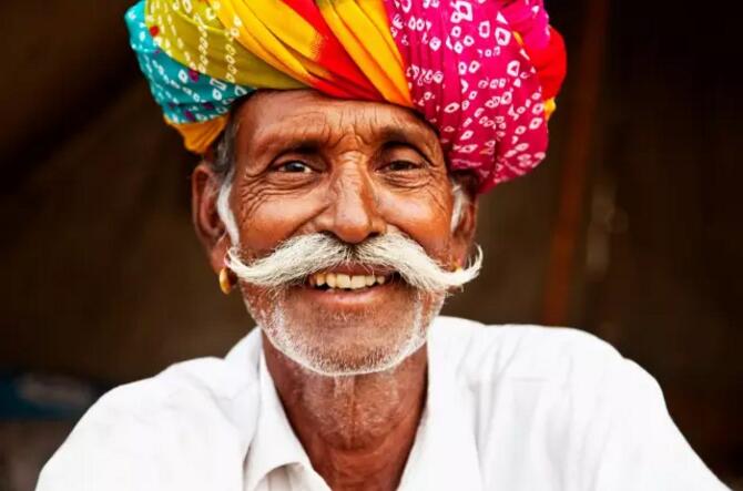 英语翻译_一词日历:外媒说中国是世界上最乐观