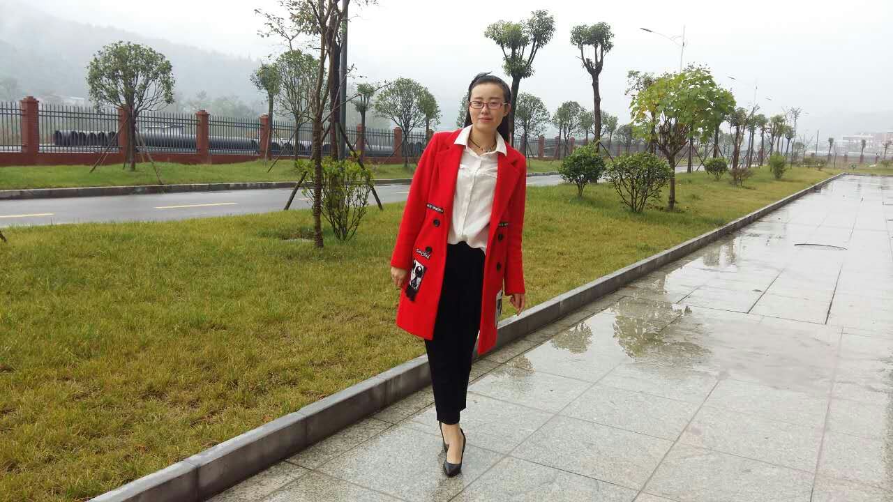 是最明亮的彩虹花--献给我们都喜爱的时老师。