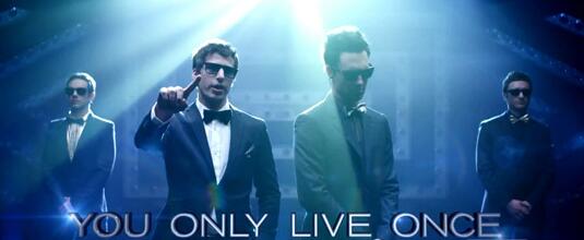 【热词速递】YOLO一族~人生苦短，及时行乐！