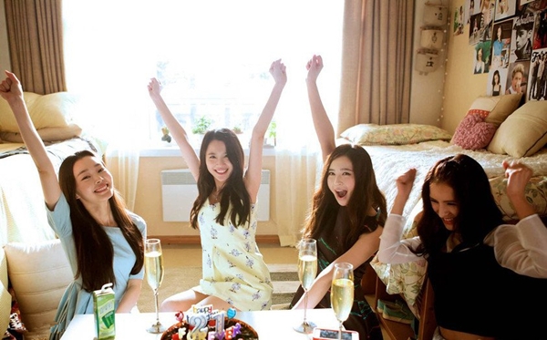 【热词速递】带饭哥手挑8份外卖，大学欠我一个好室友