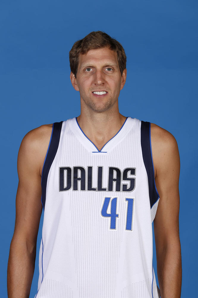 感受下诺维斯基说德语的样子:性感的低音炮!_沪江德语学习网