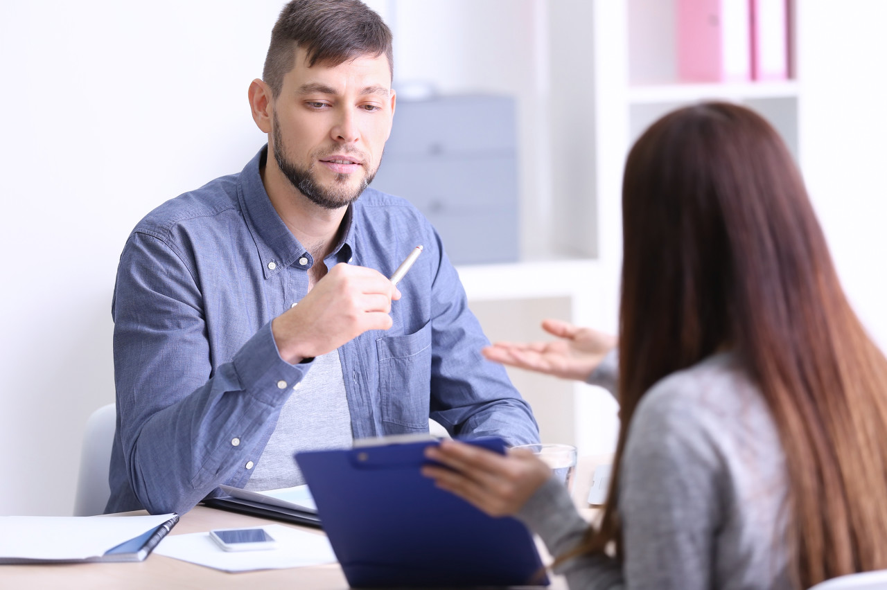 英语中表示健康的healthy在西班牙语里怎么说？