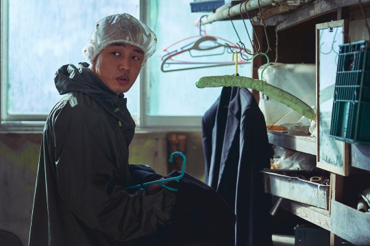 仅靠肢体和眼神!刘亚仁零台词演绎电影《无声》