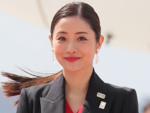 石原里美将首次饰演母亲角色：日本人气女演员们33岁的挑战