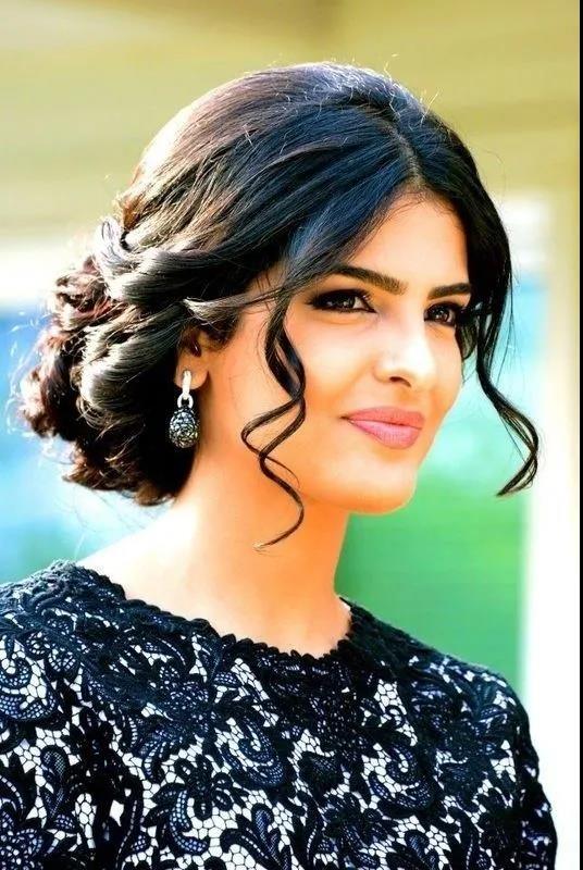 她就是沙特前王妃阿美娜·艾塔威尔(amira al-taweel).