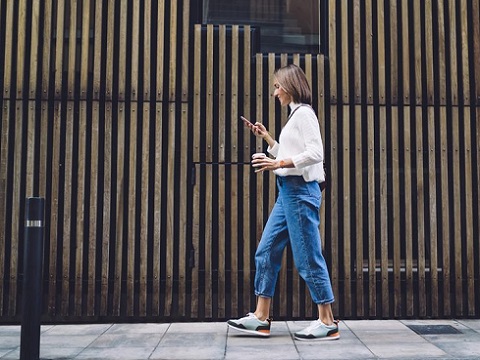 德媒:6种走路姿势看一个人的性格,你是哪种?