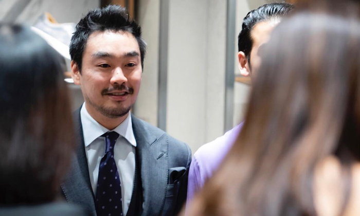 这位捕获Aump心的富商到底什么来头？泰国网友如此分析...