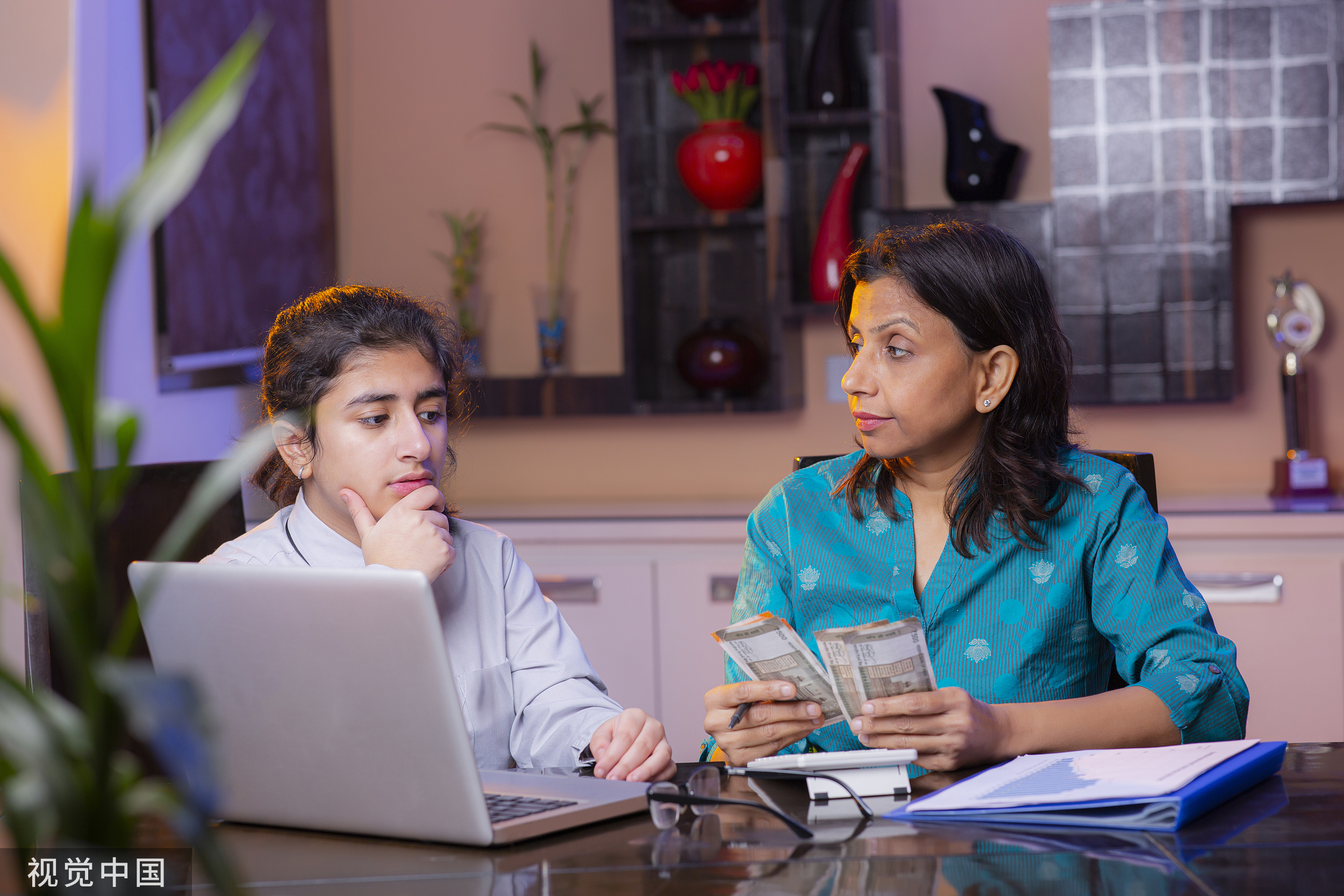 返校如期而至，西班牙家长面临史上最贵开学季？