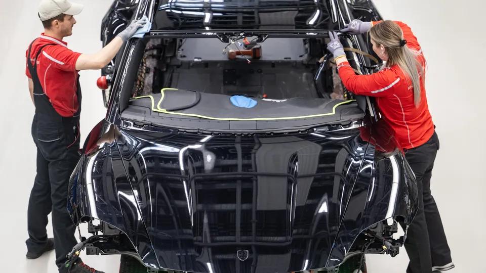 三岁女童失踪现身科隆陌生房子内，竟因老人认错成孙女？