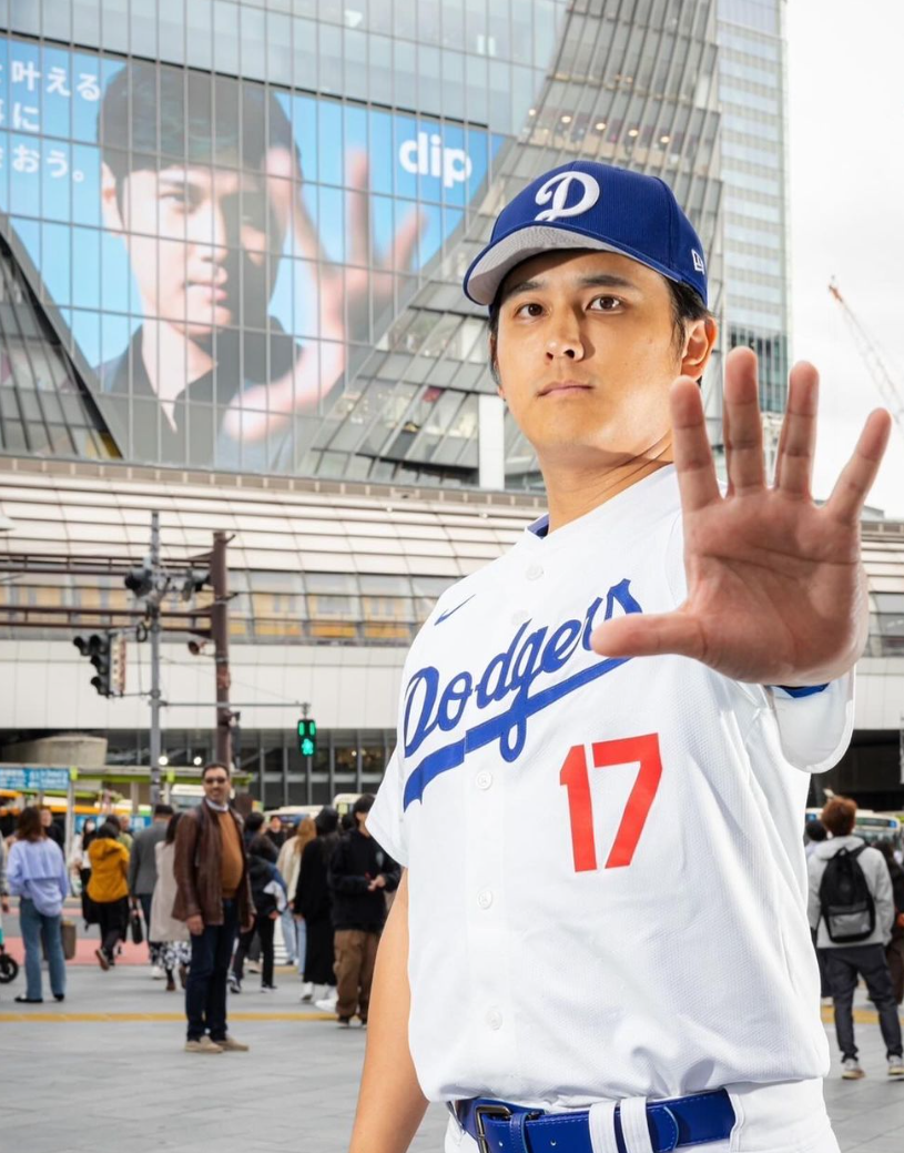 "大谷似翔平""真似子"合照……连他们都有模仿秀了?