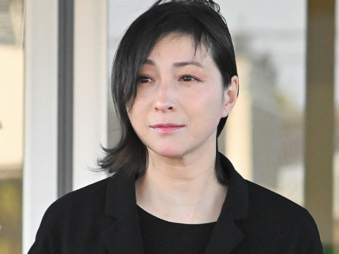 广末凉子确诊患有“双相情感障碍及甲状腺功能亢进症”，将暂停活动
