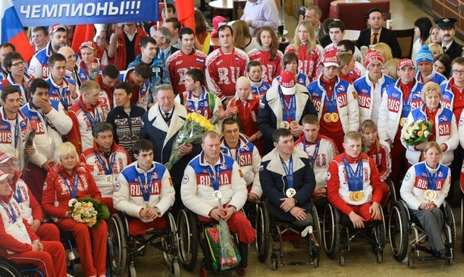 俄语阅读：国民cp“普梅”一起喝鱼汤拉票造势