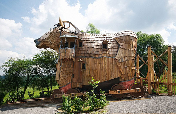 奇葩动物造型建筑:意外戳中萌点哈哈哈_双语_沪江英语学习网手机版