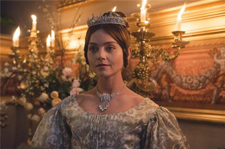 跟《维多利亚》学英音:拒绝呆板的英语表达