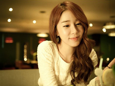 自曝从小被同学孤立的10位韩国明星