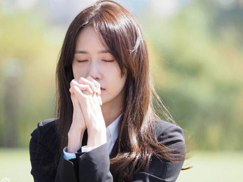 少女时代林允儿成长史：从女团中心到真正的演员