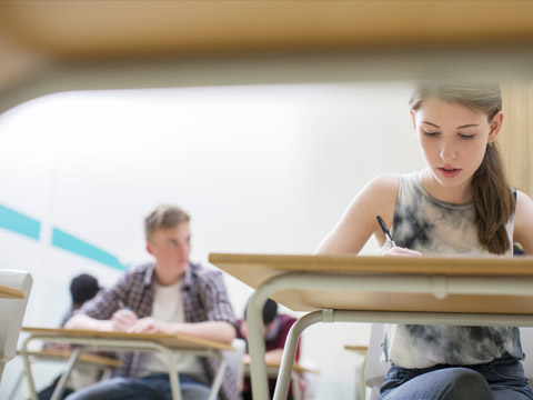 俄语专四必备图书，想考优秀的童鞋看过来！