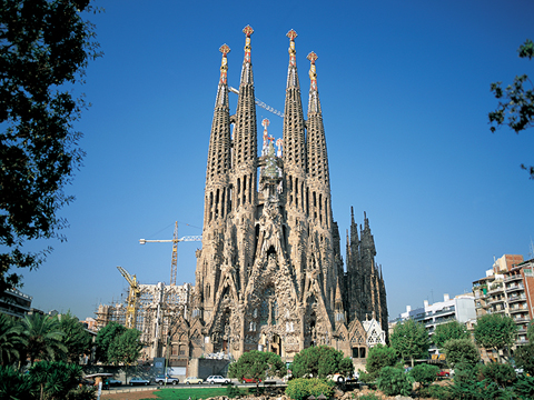 这可能是参观巴塞罗那圣家族大教堂最详细的攻略了！