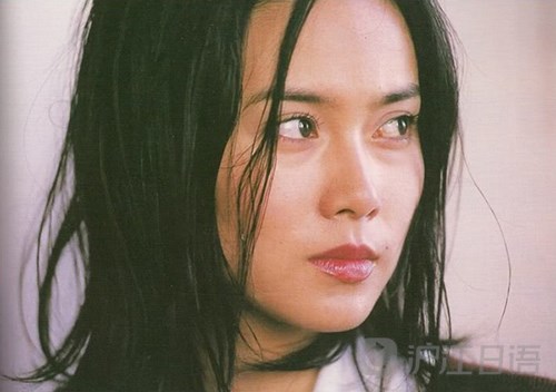 世界名校公开课视频 中谷はスカウトをきっかけに芸能界入りし,91年に