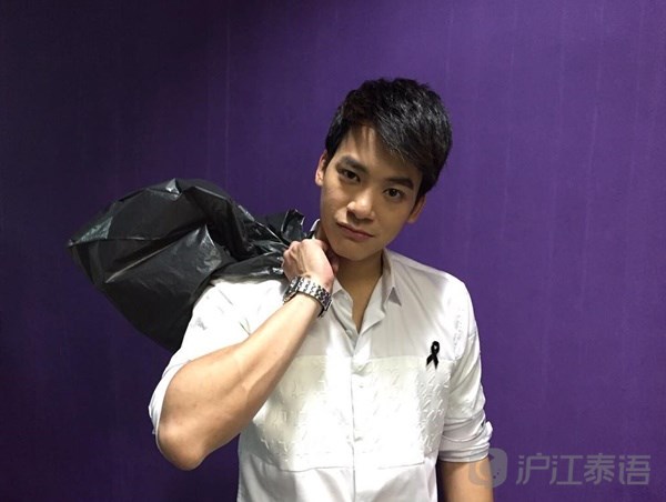 bie sukrit首谈与mo monchanok的感情