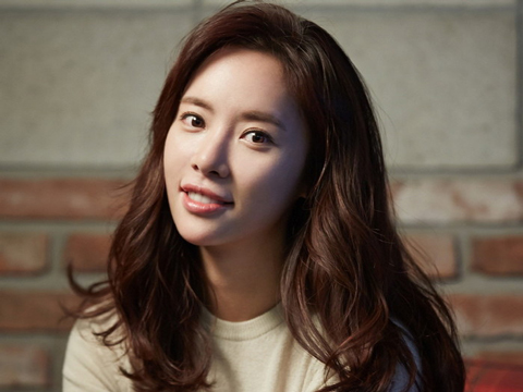 中韩一周大事件：春节档电影迎来开门红 黄正音升级成为准妈妈