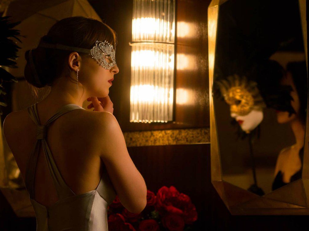 玛丽苏r级电影《五十度黑》:法国人竟不喜欢?