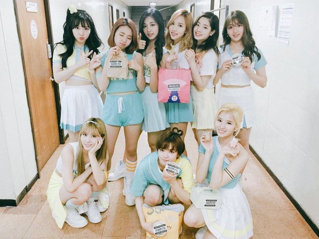 JYP女团成功史：Wonder Girls→Miss A→TWICE