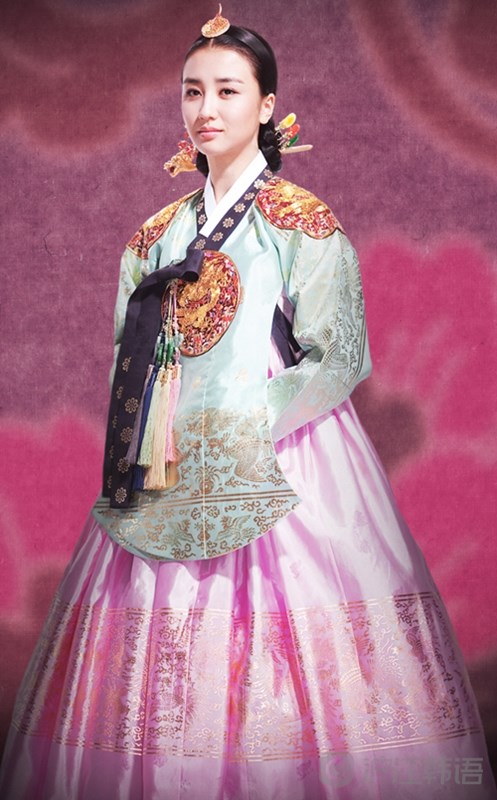 韩国历史人物：被废为庶人后重登后位的传奇王后—仁显王后