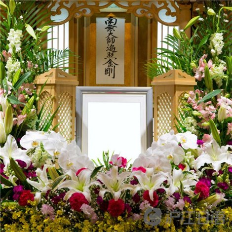 日本的葬礼上为什么会提供寿司?