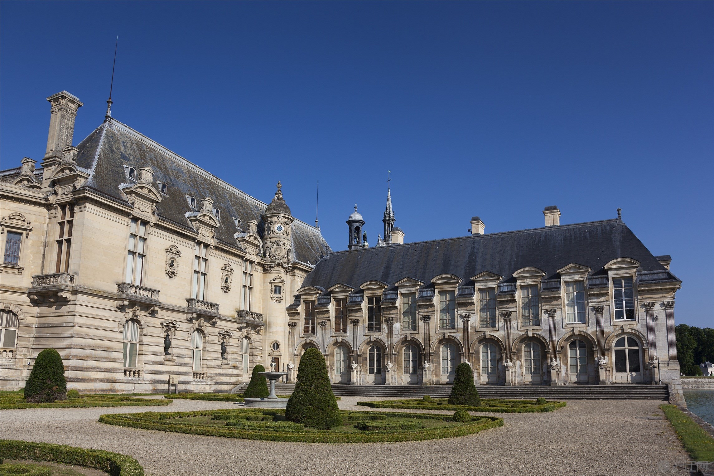 昂贵而又庄严朴素的总统行宫已废弃了吗?