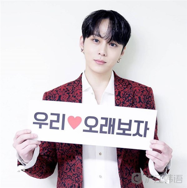 作曲家朱践耳去世_作曲家收入(2)