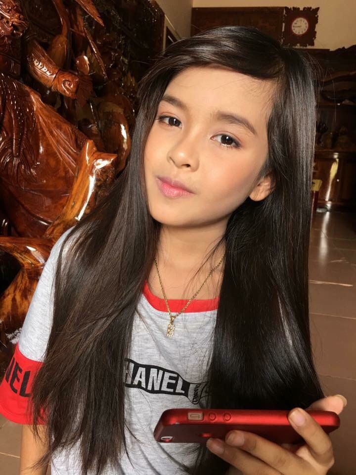 柬埔寨的一个小女孩酷似yaya,不信你来看看!