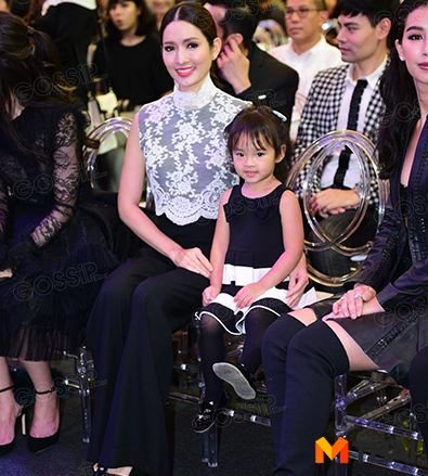 女神aff的爱女peamai真是越长越美腻