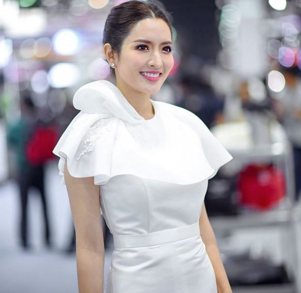超美妈妈aff出席2017泰国电机展,美如公主!