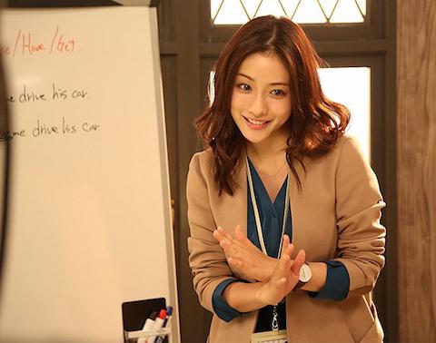 日本谚语：点滴石を穿つ