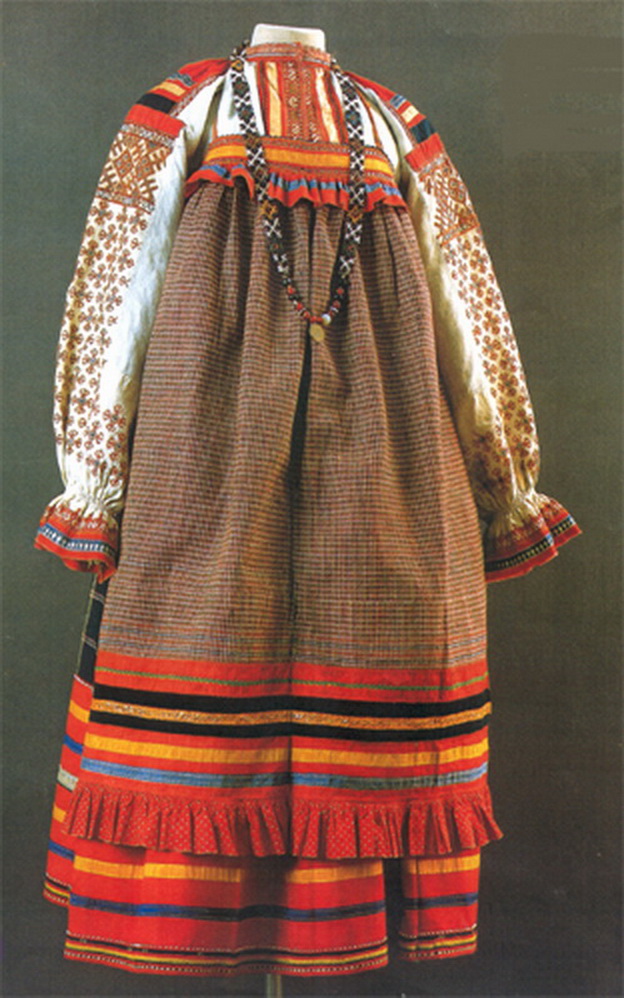 俄罗斯传统服饰(一)—— 女子服饰