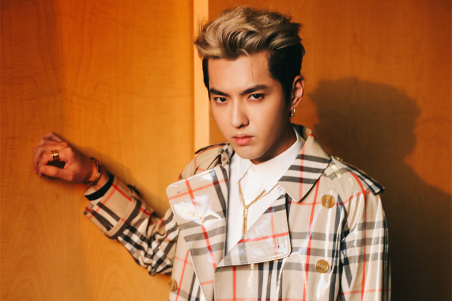 吴亦凡成首位环球音乐签约华人唱作人_沪江英语