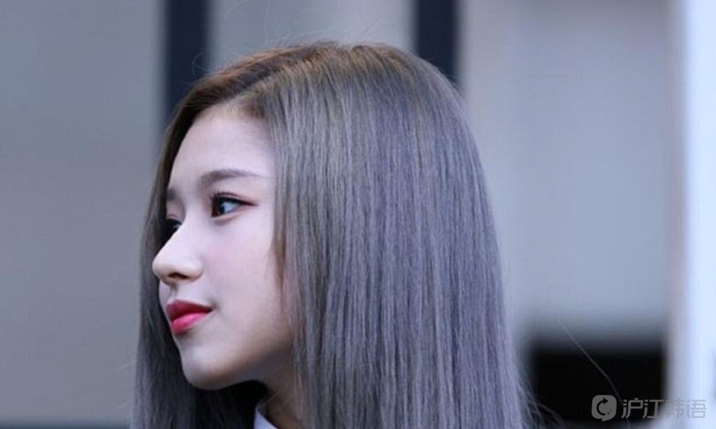 天生拥有"雕塑般的鼻梁"的爱豆,一起看看哪些爱豆是整容界的教科书吧