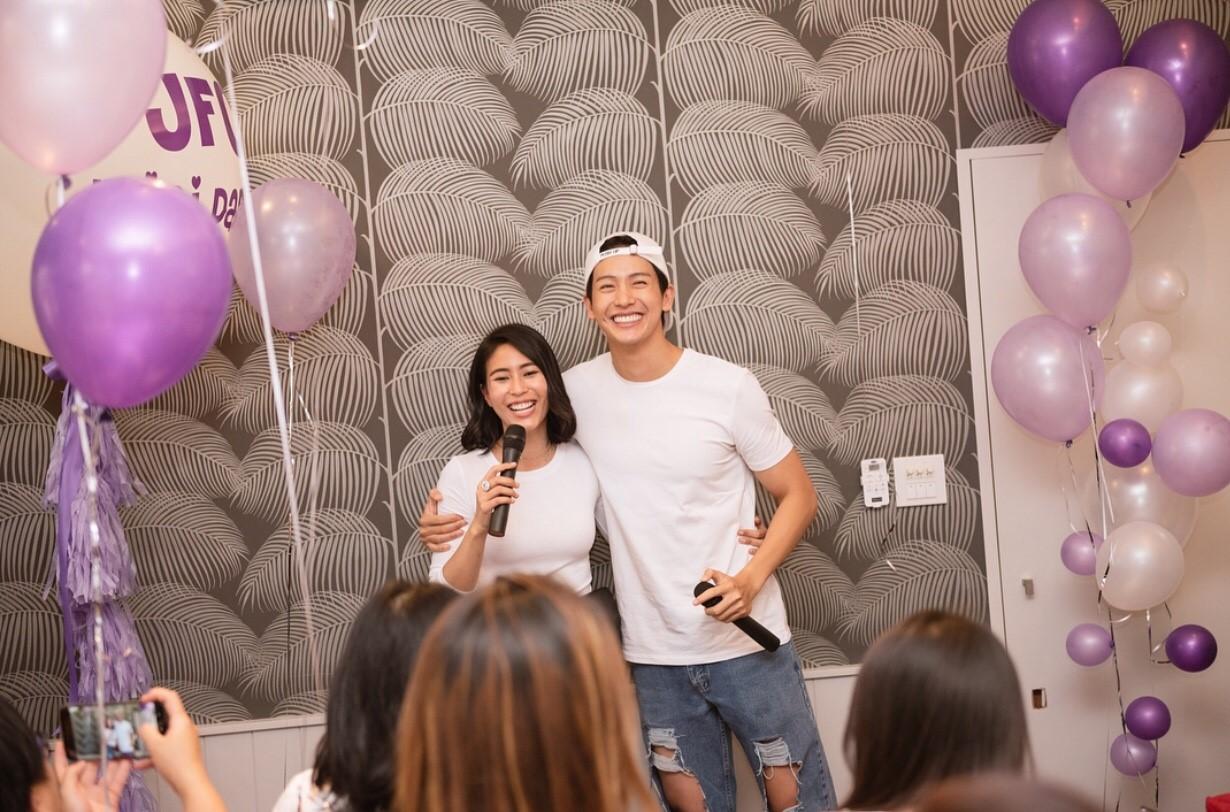 push和jui玩起双人瑜伽花式秀恩爱!