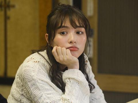 日本谚语：深い川は静かに流れる