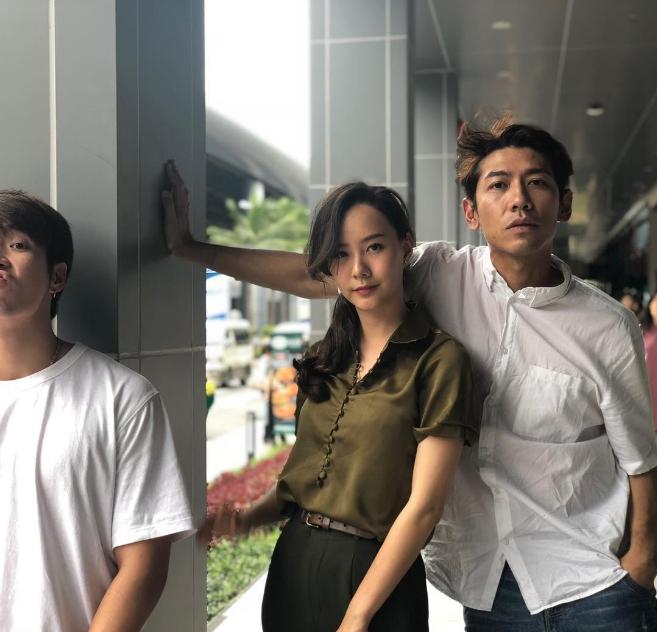 备受争议的toey&alek相爱一年,晒甜蜜合影