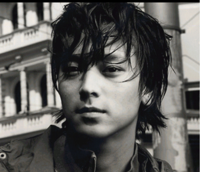 姜栋元加盟《海啸la》却陷入两难局面